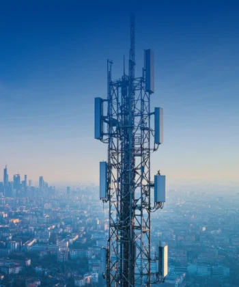 Hero Image for Zero-Downtime API Migration from MuleSoft to Kong for Helios Towers